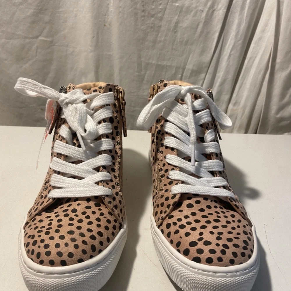 Universal Thread cheetah print ankle high shoes  laceup & side zipper 7.5 NWT - Picture 2 of 7